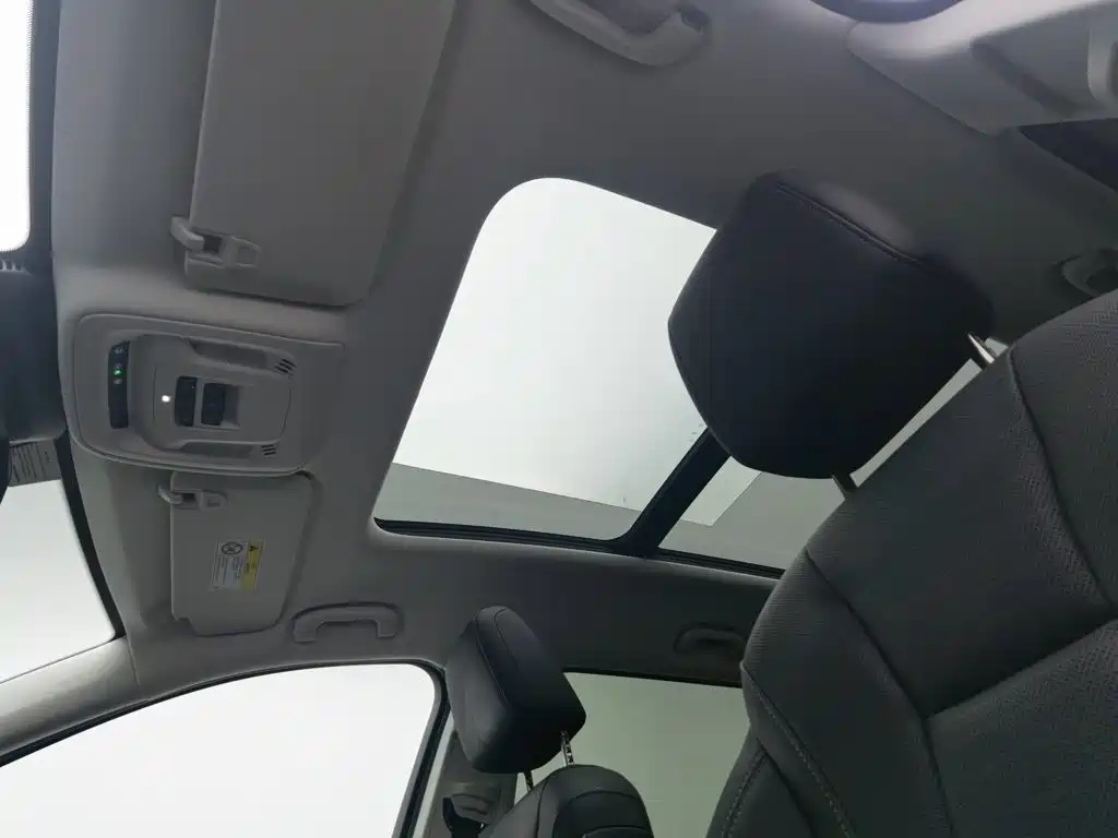 Buick Envision Plus — фото 14