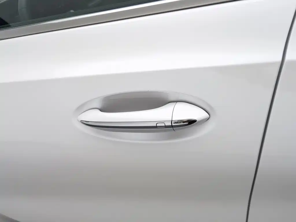 Buick Envision Plus — фото 18