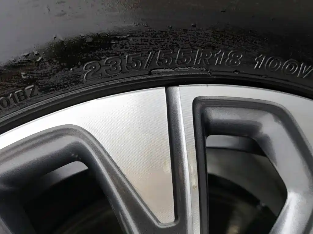 Buick Envision Plus — фото 24