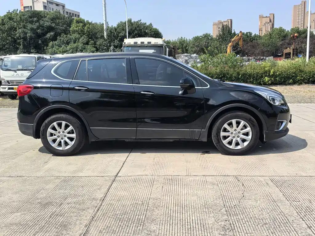 Buick Envision Plus — фото 4
