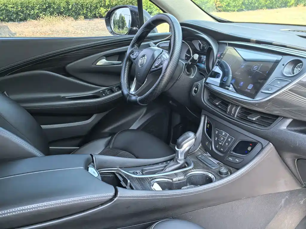 Buick Envision Plus — фото 7