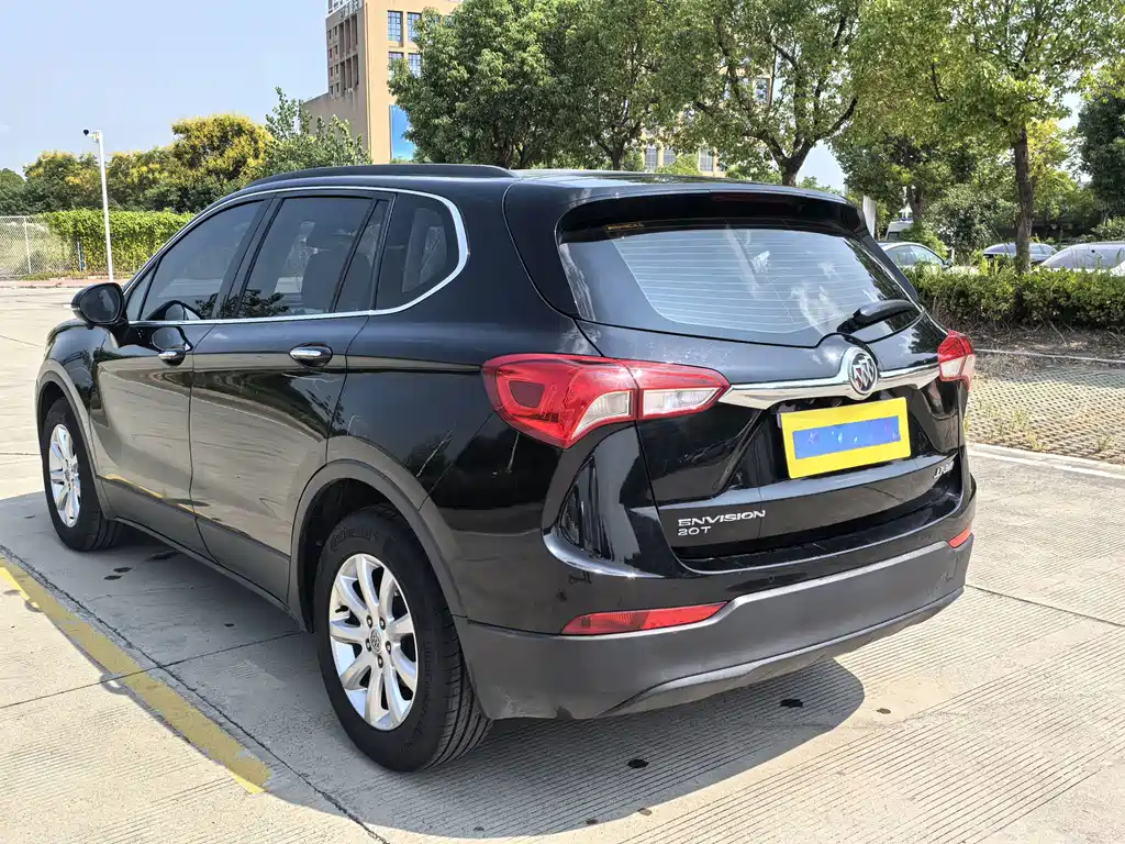Buick Envision Plus — фото 9