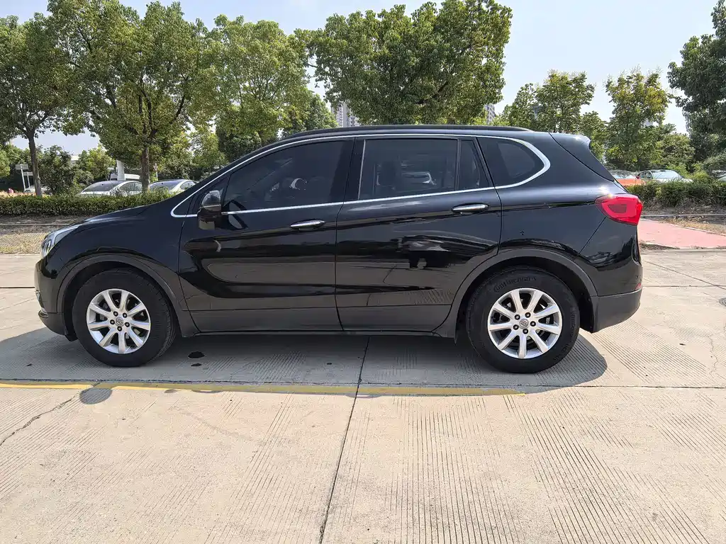 Buick Envision Plus — фото 10