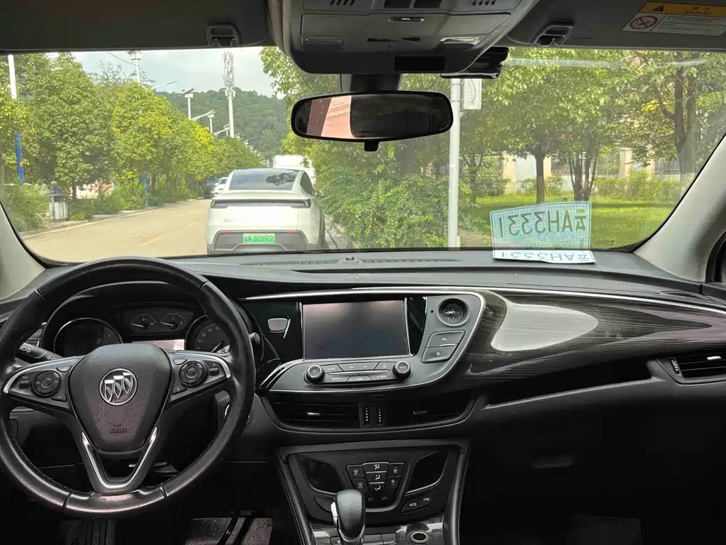 Buick Envision Plus — фото 23