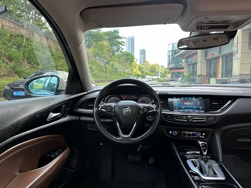 Buick Regal — фото 15