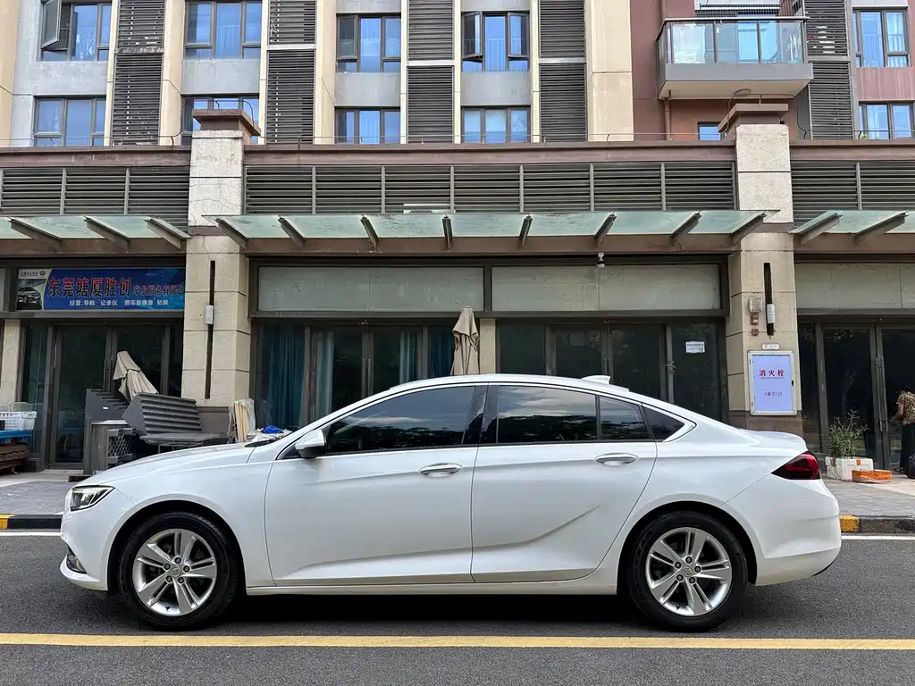 Buick Regal — фото 6