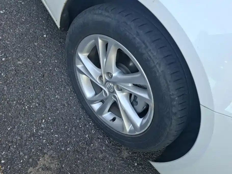 Buick Regal — фото 6
