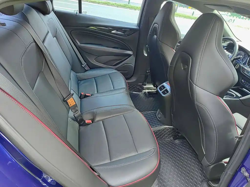 Buick Regal — фото 11