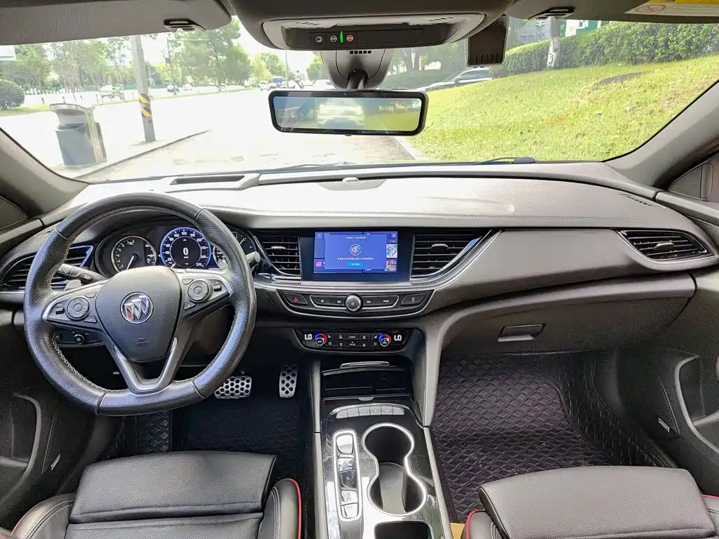 Buick Regal — фото 10