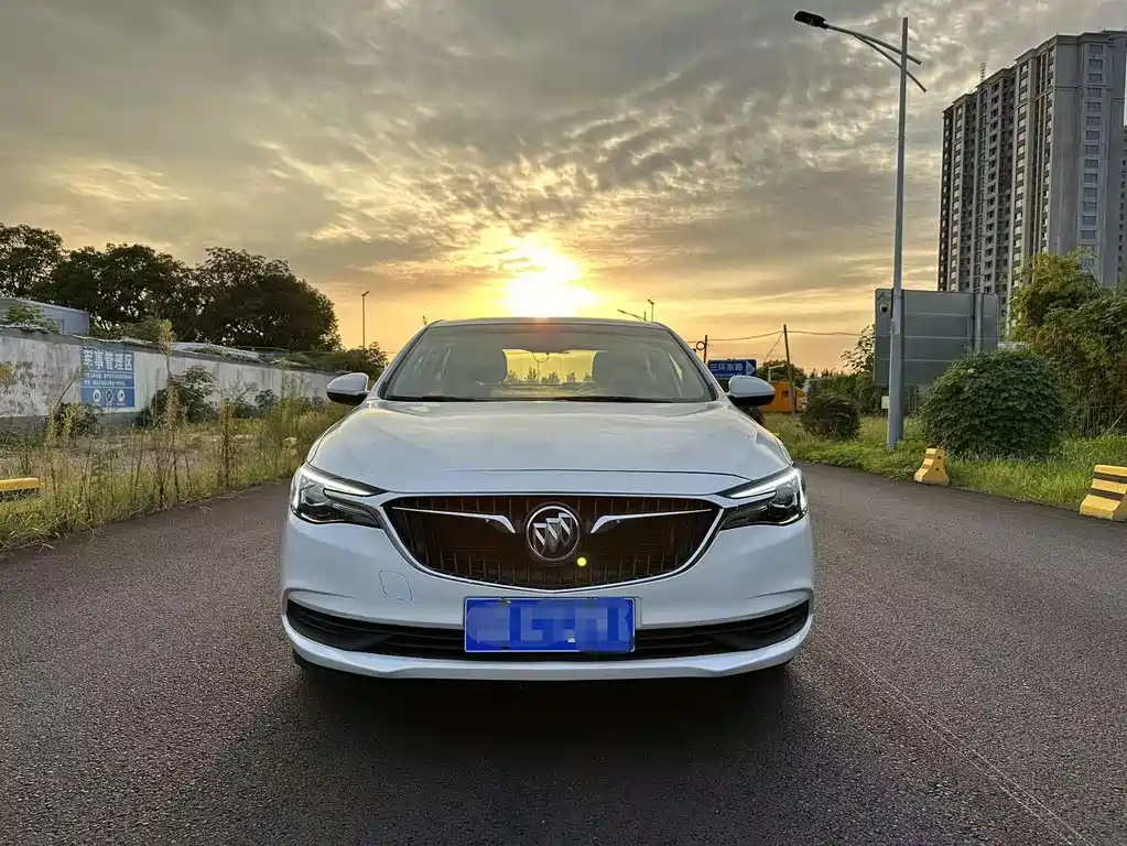 Buick Excelle — фото 2