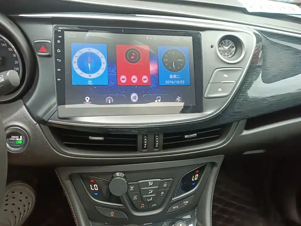Buick Envision Plus — фото 13