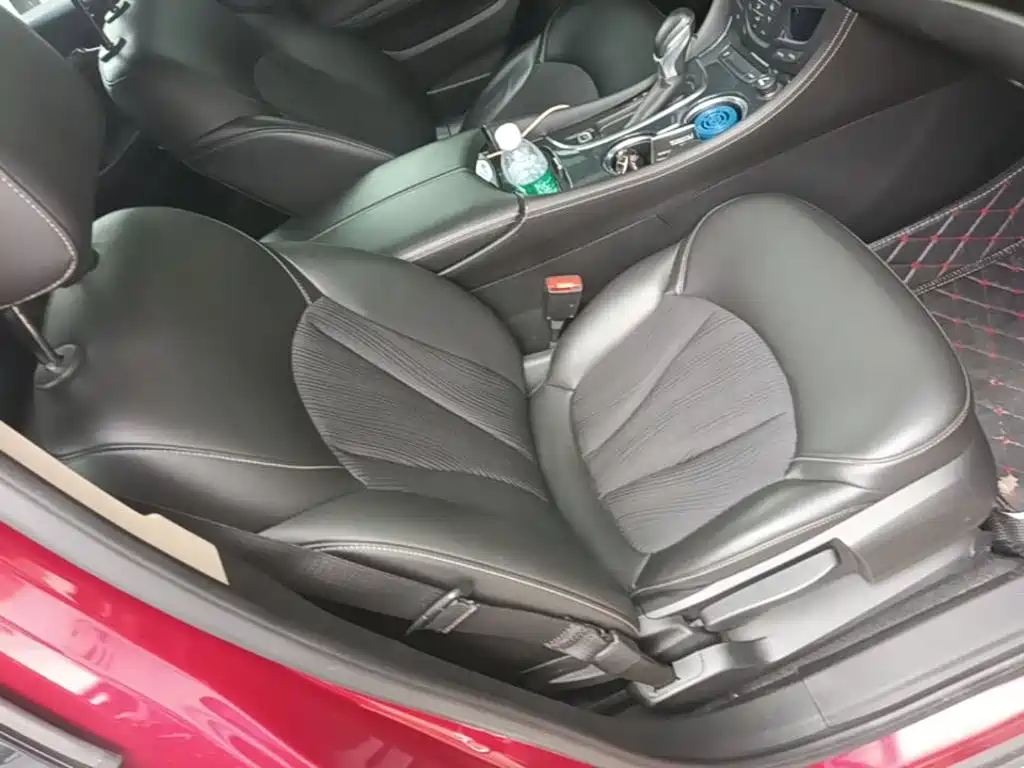 Buick Envision Plus — фото 25