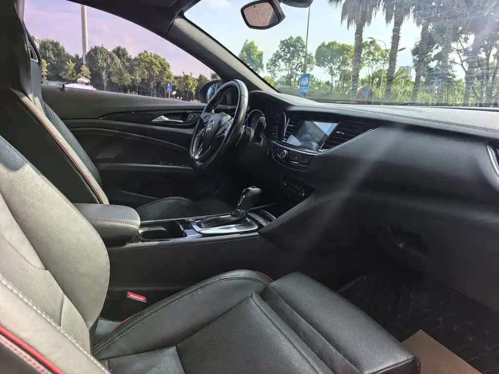 Buick Regal — фото 9