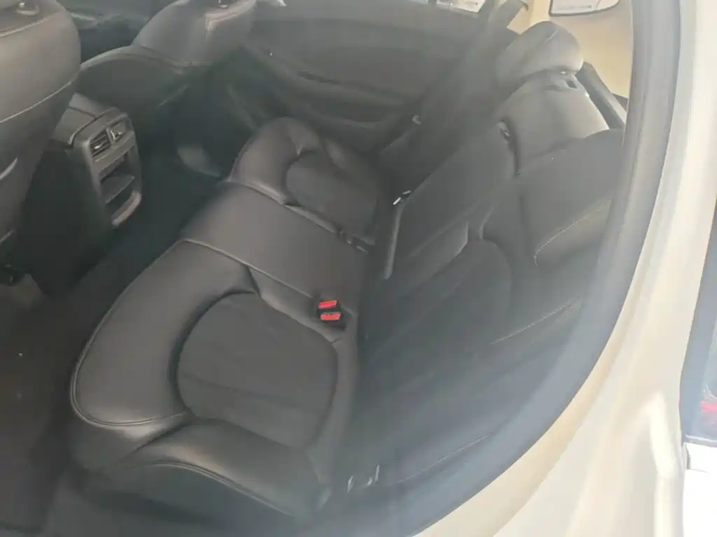 Buick Envision Plus — фото 17