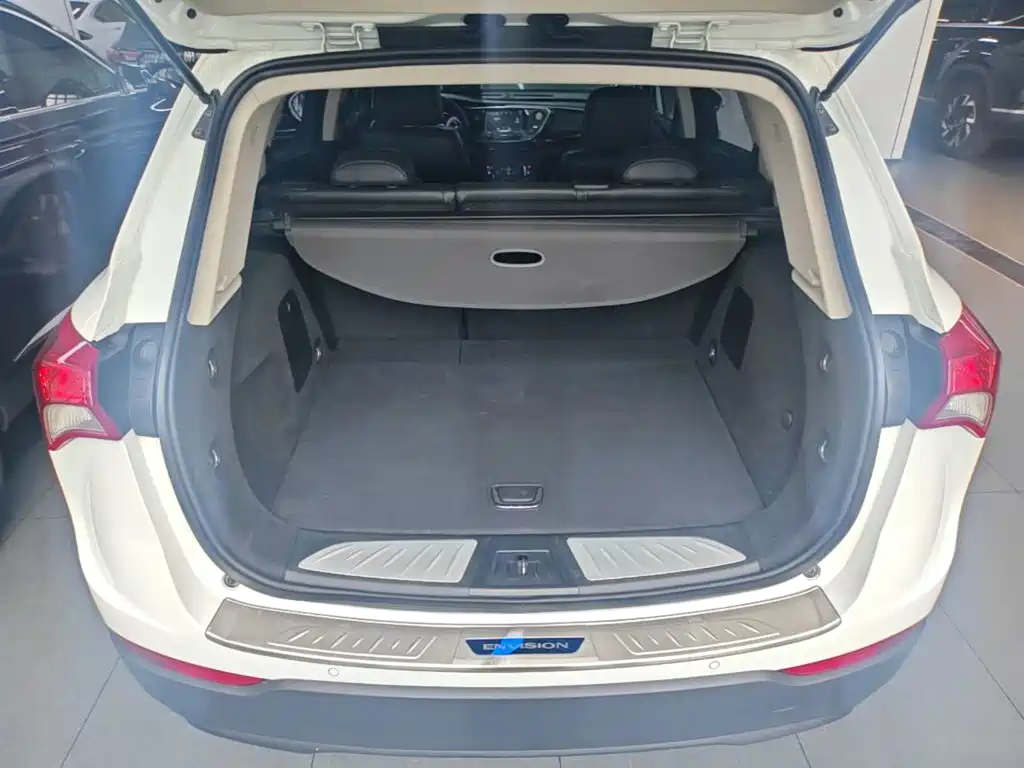 Buick Envision Plus — фото 19