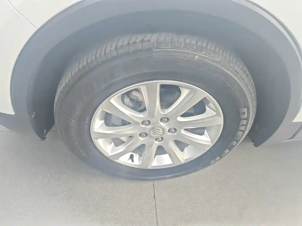 Buick Envision Plus — фото 23