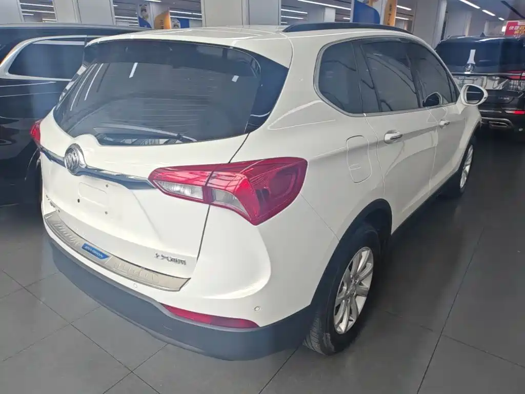 Buick Envision Plus — фото 7