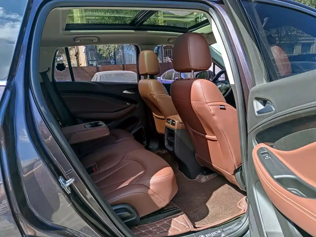 Buick Envision Plus — фото 11