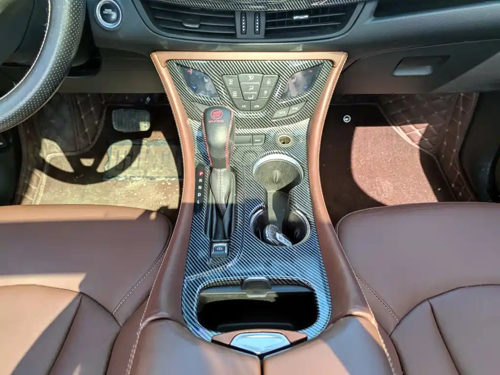Buick Envision Plus — фото 14