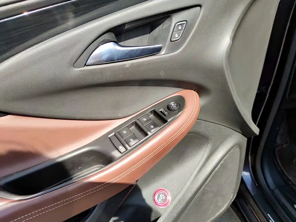 Buick Envision Plus — фото 15