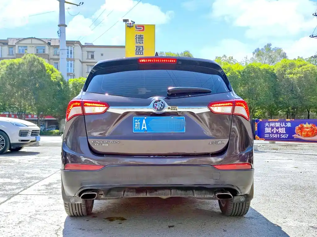 Buick Envision Plus — фото 5