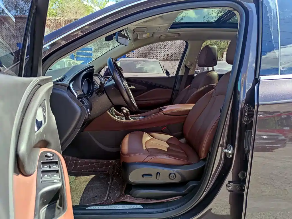 Buick Envision Plus — фото 7