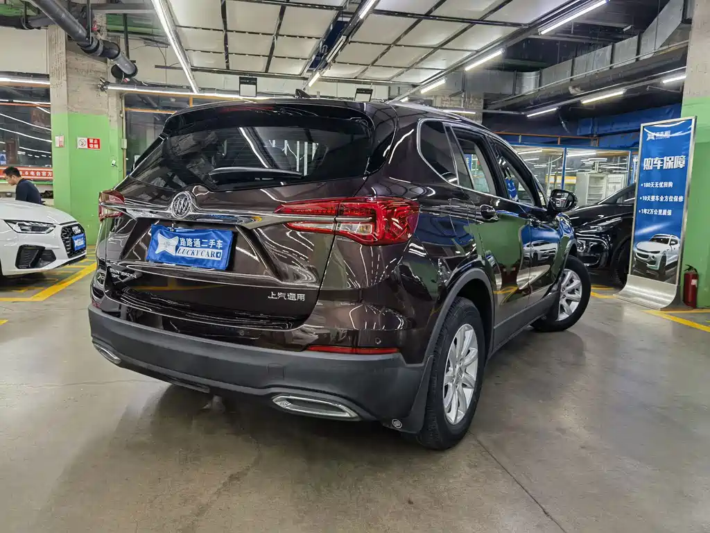 Buick Envision Plus — фото 4