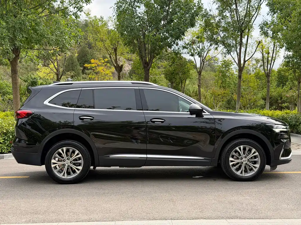Buick Envision Plus — фото 14