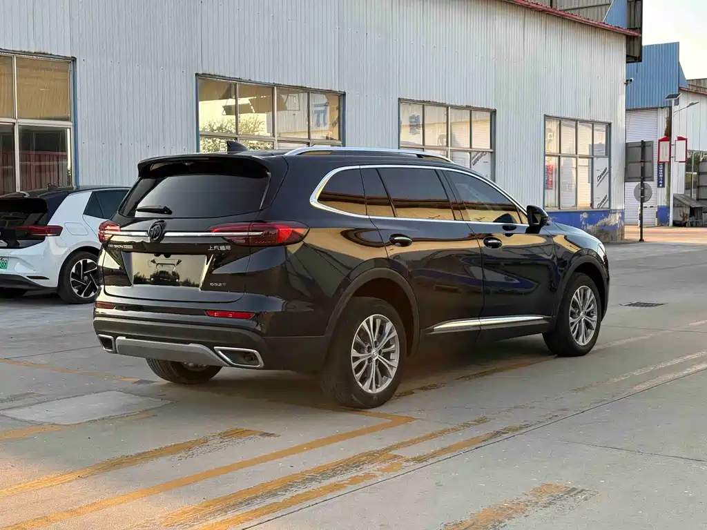 Buick Envision Plus — фото 9