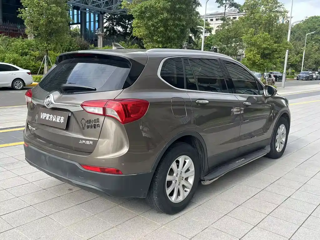Buick Envision Plus — фото 4