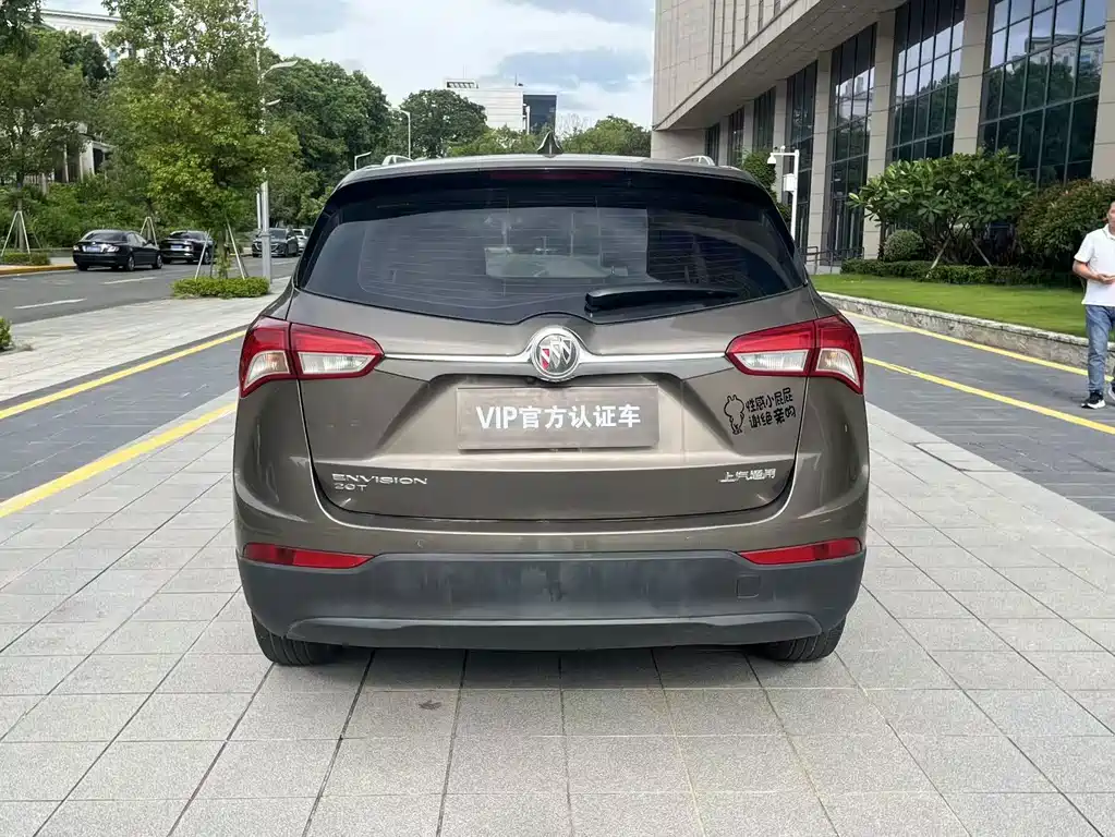 Buick Envision Plus — фото 5
