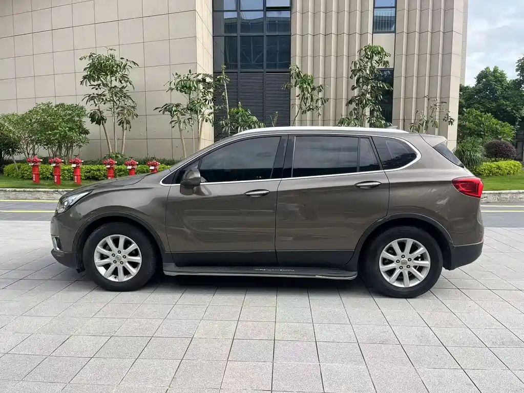 Buick Envision Plus — фото 7