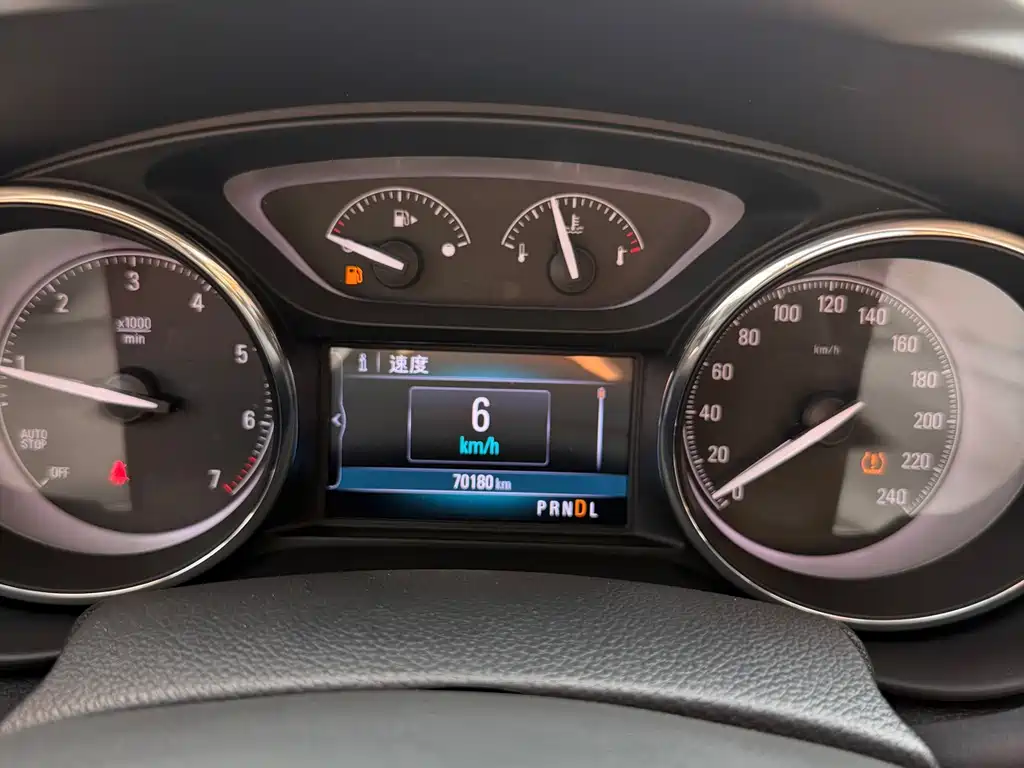 Buick Envision Plus — фото 13