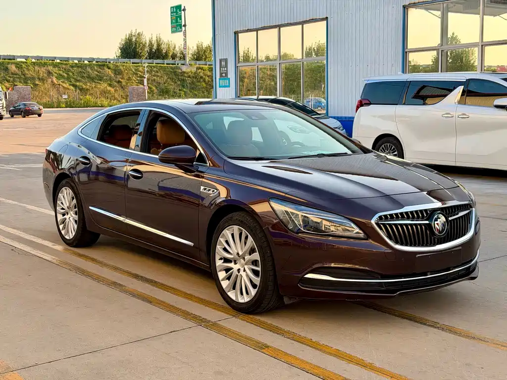 Buick LaCrosse — фото 3