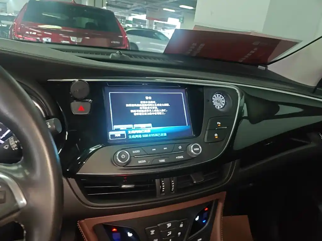 Buick Envision Plus — фото 13