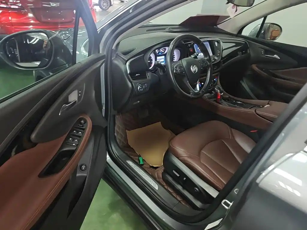 Buick Envision Plus — фото 16