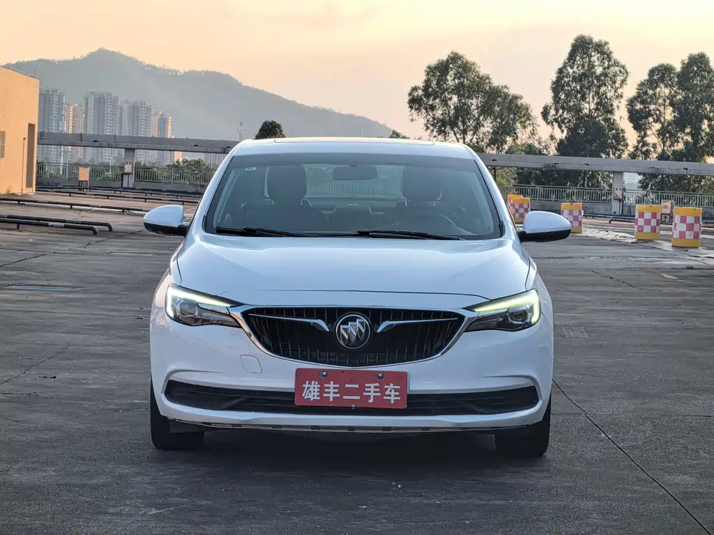 Buick Excelle — фото 2