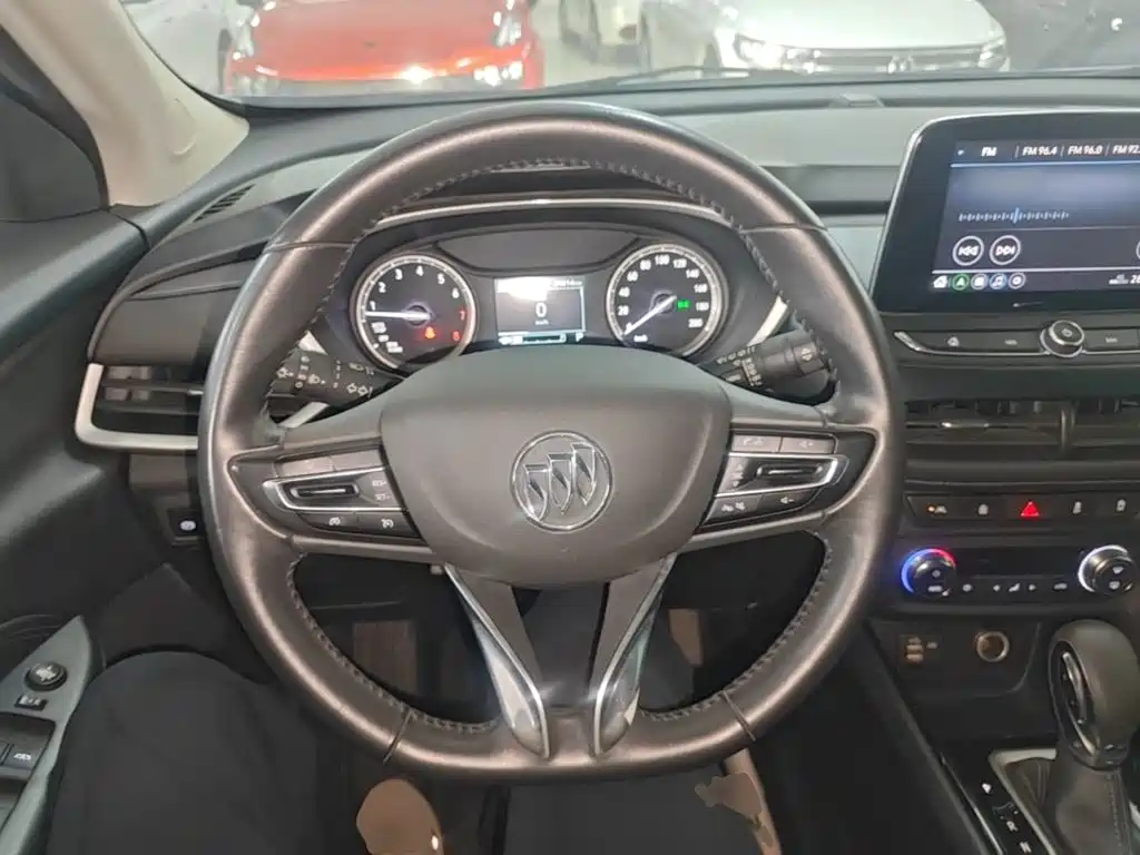 Buick Encore — фото 11