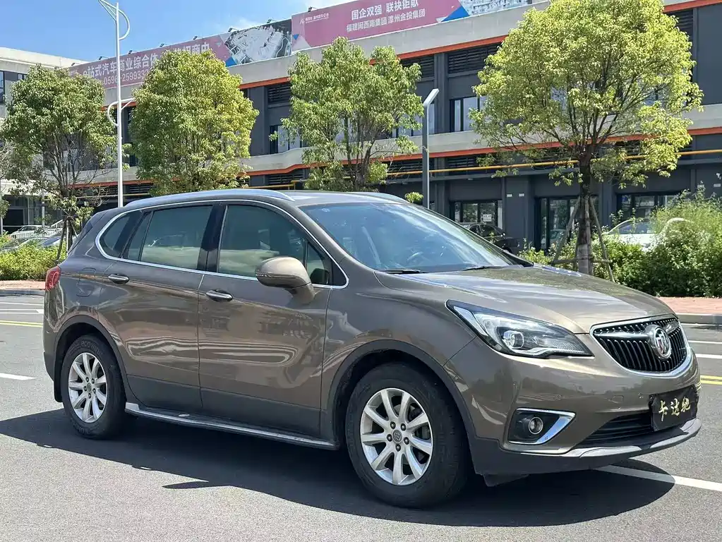 Buick Envision Plus — фото 3