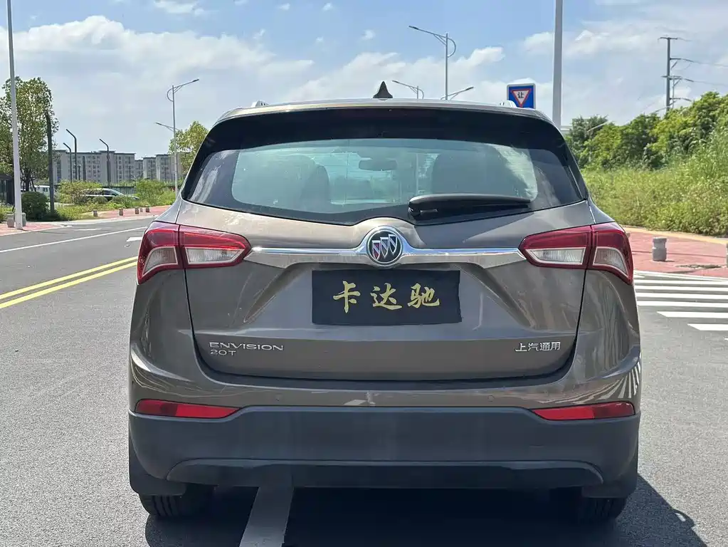 Buick Envision Plus — фото 8