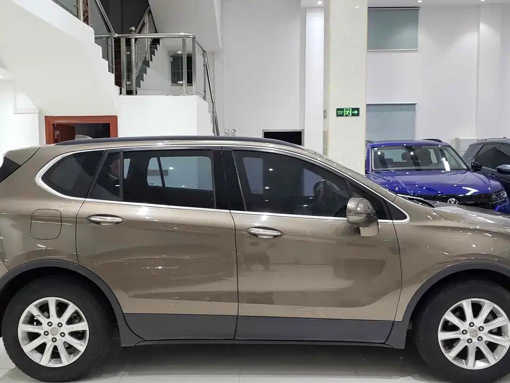 Buick Envision Plus — фото 14