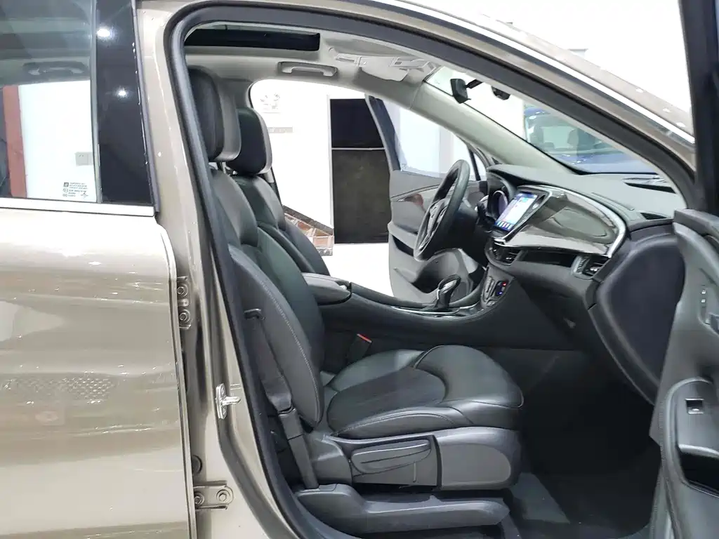 Buick Envision Plus — фото 8