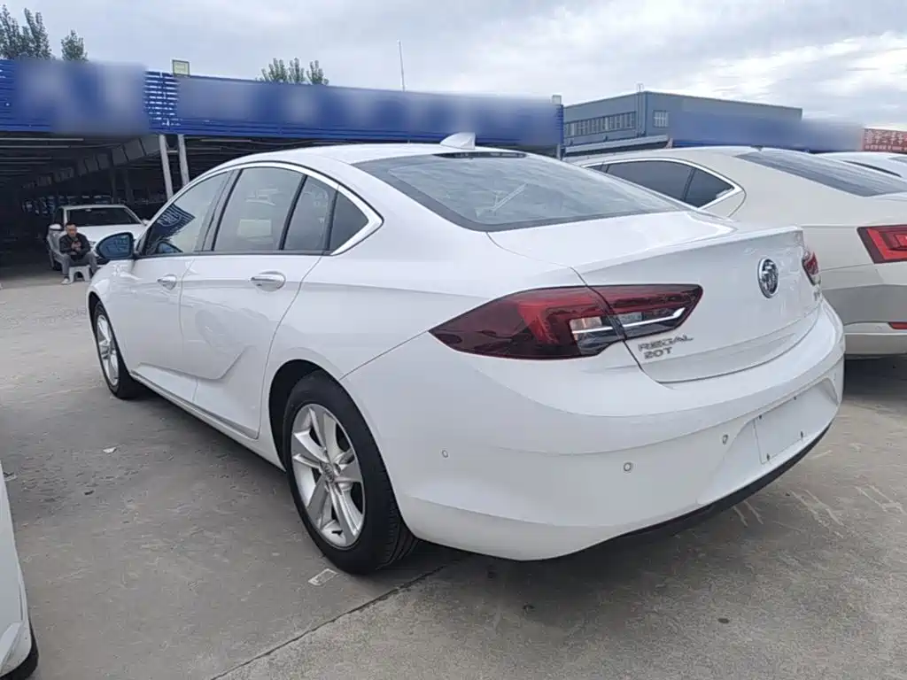Buick Regal — фото 5