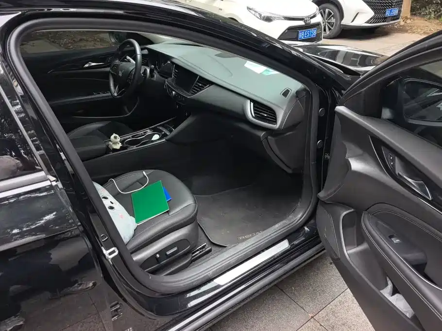 Buick Regal — фото 8