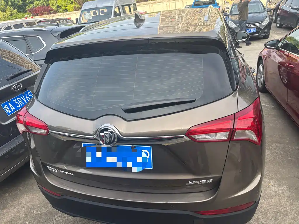 Buick Envision Plus — фото 6
