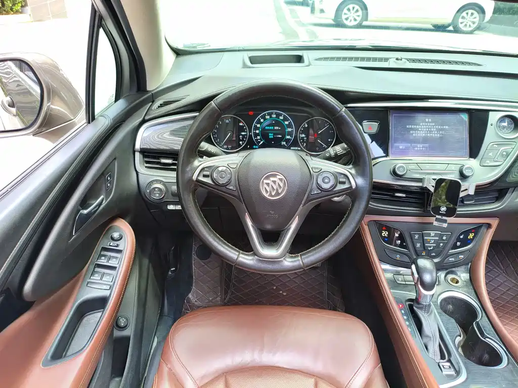 Buick Envision Plus — фото 17
