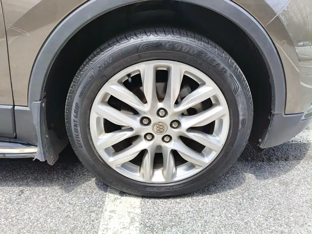 Buick Envision Plus — фото 25