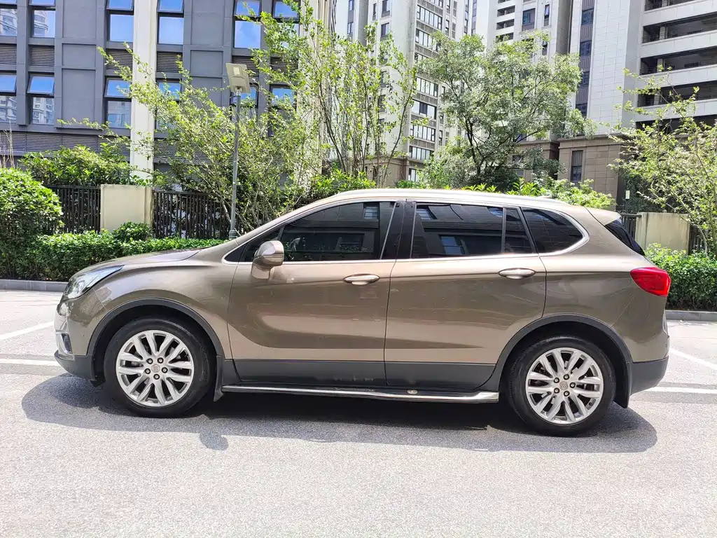 Buick Envision Plus — фото 4