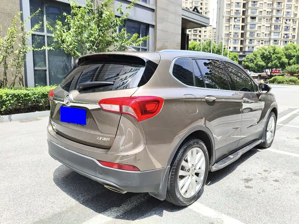 Buick Envision Plus — фото 8
