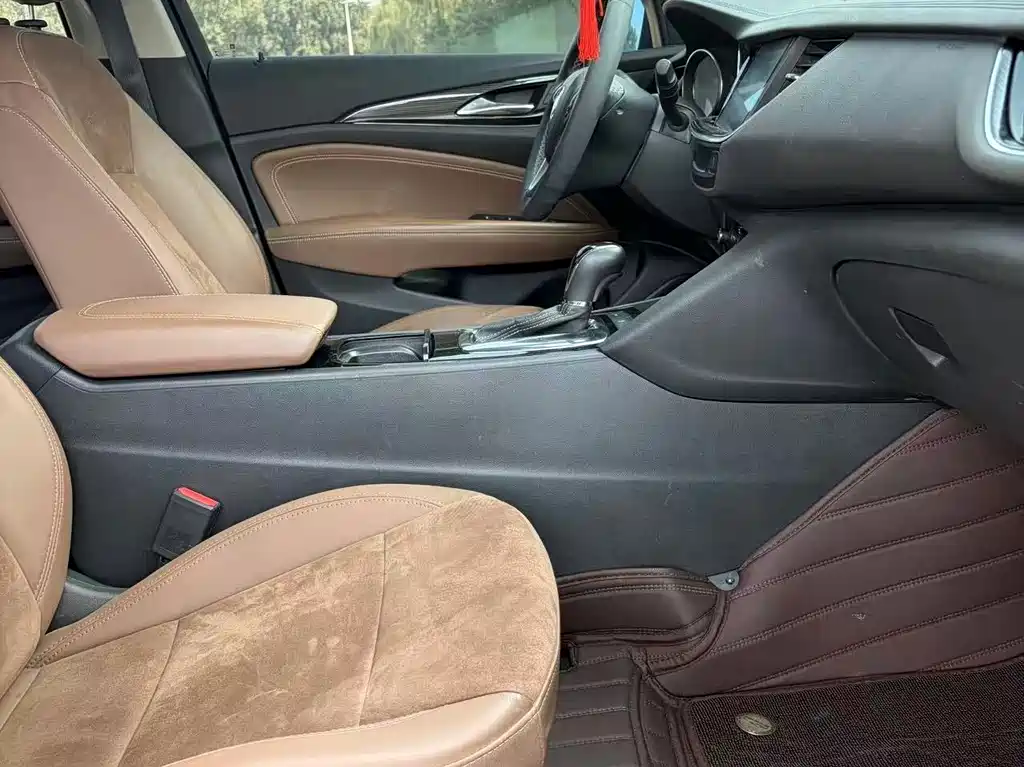 Buick Regal — фото 8